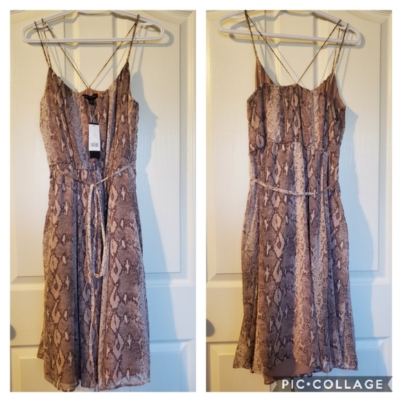 Banana Rwpublic Dress - Picture 2 of 3